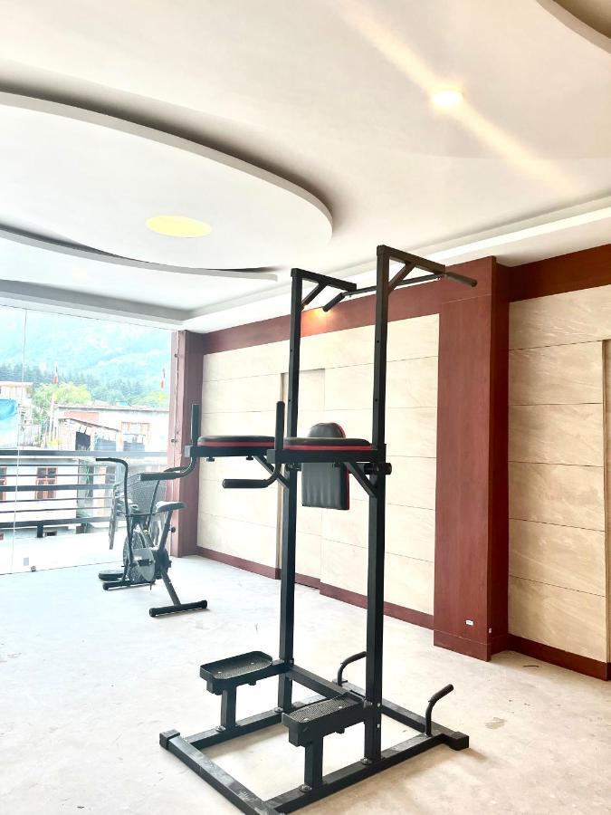 Vista Hill Resort- Centrally Heated & Air Cooled Resort, Manali 外观 照片